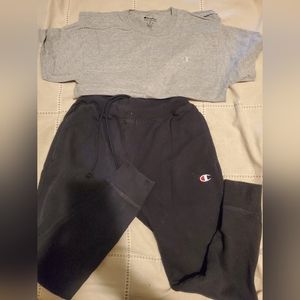 Champion Men's Reverse Weave Black Jogger w/Grey T-shirt Size Medium